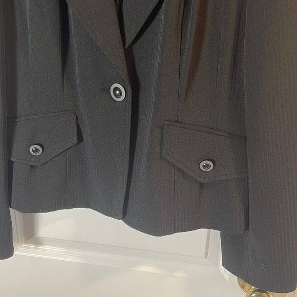Studio 1940 women’s black blazer - Picture 3 of 9